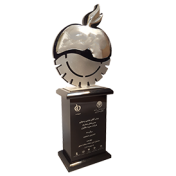 تندیس سیمین برگزیده چهارمین جشنواره ملی صنعت سلامت محور به شرکت سپید ماکیان